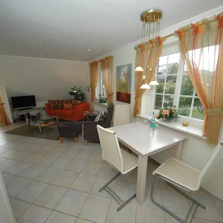 Haus Am Dorfteich App 7 *